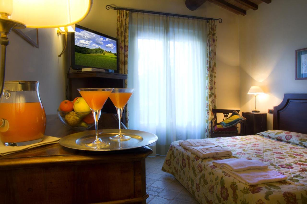 Logge Del Perugino; Sure Hotel Collection By Best Western Città della Pieve Rum bild